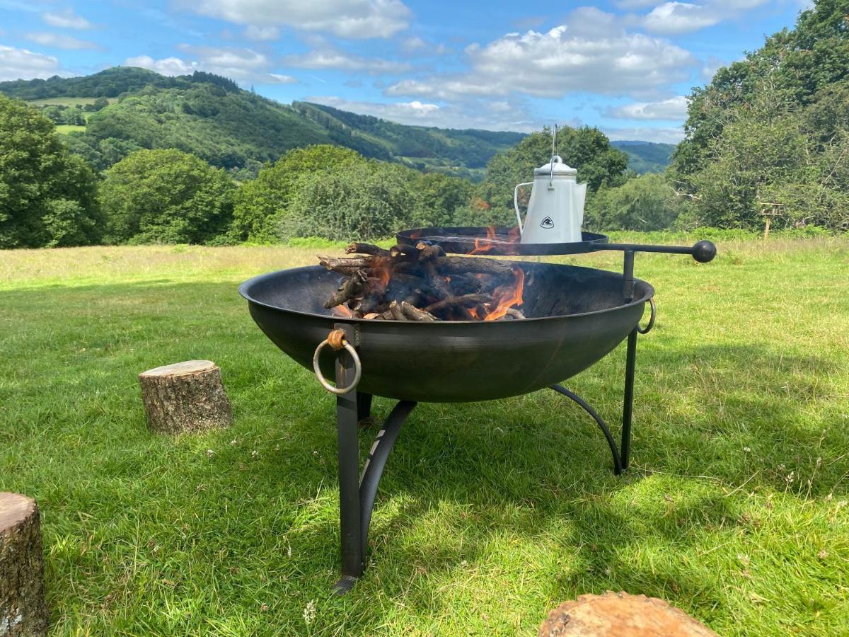 Black Mountains Glamping Hotel Abergavenny Kültér fotó
